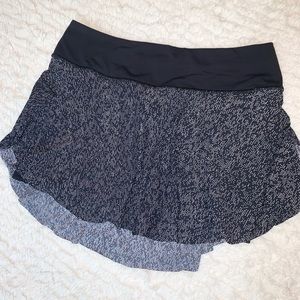 Lululemon size 4 skirt!
